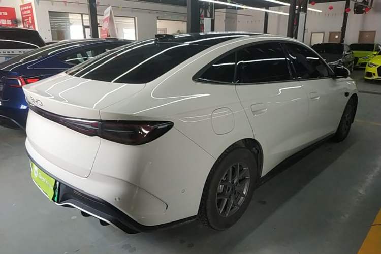 Used BYD Seal 06 New Energy 2025 DM-i Smart Drive 80KM Luxury Model Rear Right 45 Deg