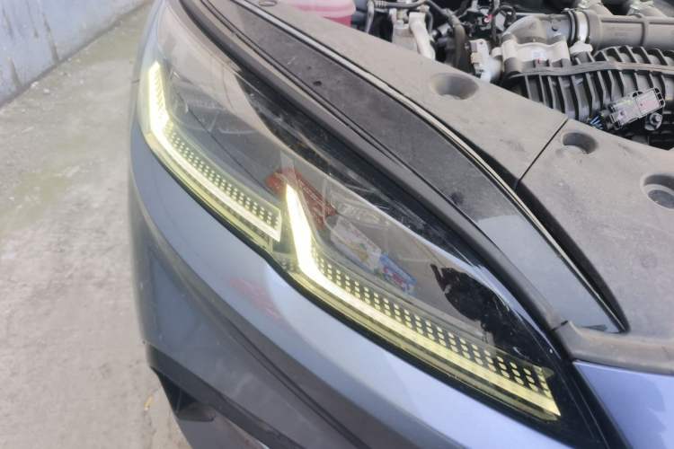 Used BYD Seal 06 New Energy 2025 DM-i Smart Drive 120KM Deluxe Model Right Front Headlight