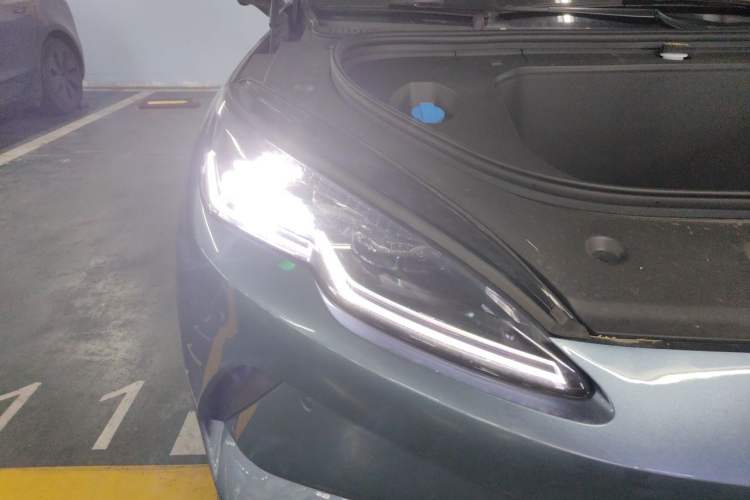 Used BYD Seal 06 New Energy 2025 EV 545KM Flagship Edition Right Front Headlight