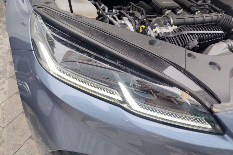 Used BYD Seal 06 New Energy 2025 DM-i Smart Drive 120KM Deluxe Model Right Front Headlight
