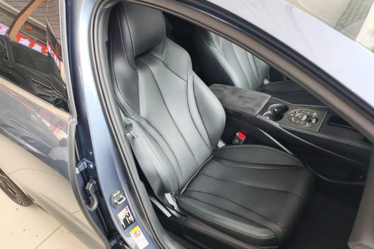 Used BYD Seal 06 New Energy 2025 DM-i Smart Drive 120KM Prestige Model Right Front Seat
