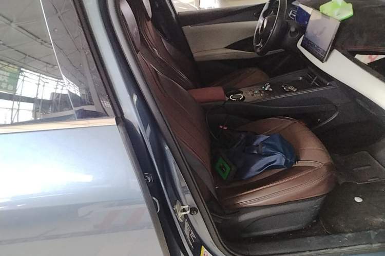 Used BYD Seal 06 New Energy 2025 DM-i Smart Drive 80KM Prestige Model Right Front Seat