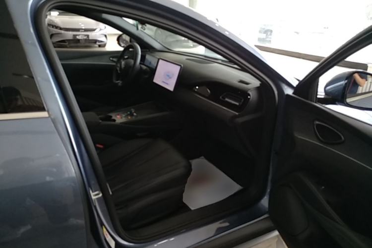 Used BYD Seal 06 New Energy 2025 DM-i Smart Drive 120KM Prestige Model Right Front Seat