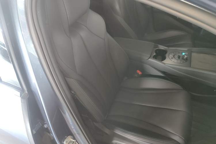 Used BYD Seal 06 New Energy 2025 DM-i Smart Drive 120KM Deluxe Model Right Front Seat