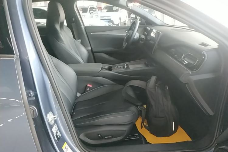 Used BYD Seal 06 New Energy 2025 DM-i Smart Drive 120KM Deluxe Model Right Front Seat