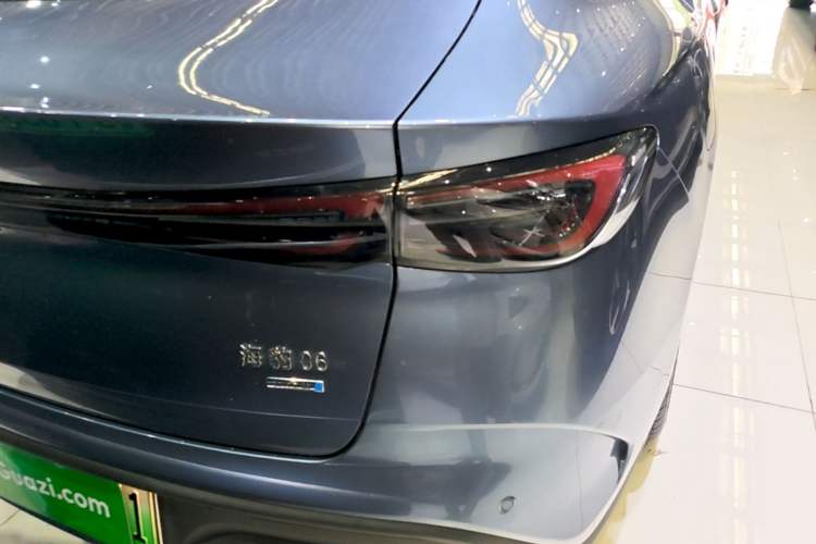 Used BYD Seal 06 New Energy 2025 DM-i Smart Drive 120KM Prestige Model Right Rear Taillight