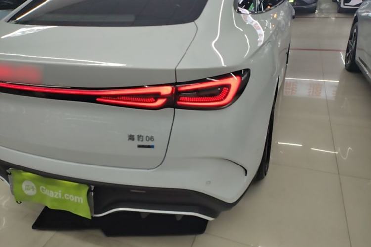 Used BYD Seal 06 New Energy 2025 DM-i Smart Drive 80KM Luxury Model Right Rear Taillight