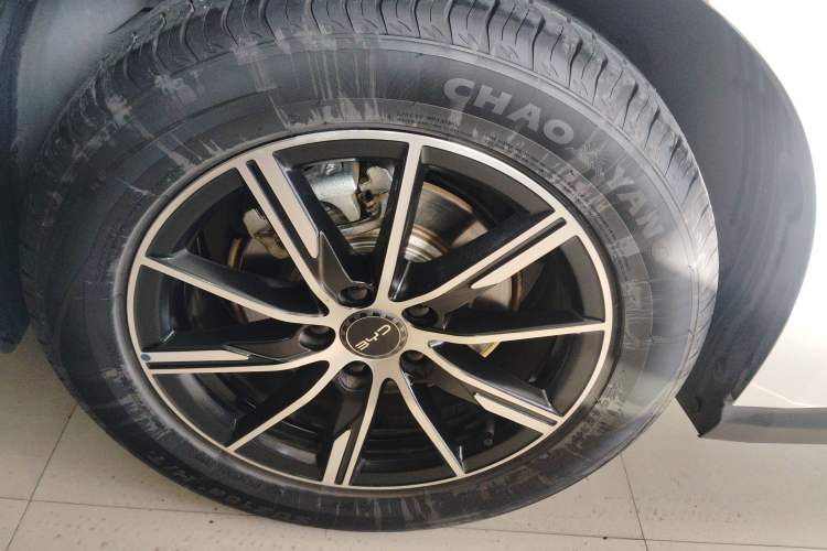 Used BYD Seal 06 New Energy 2025 DM-i Smart Drive 120KM Deluxe Model Right Rear Wheel Hub