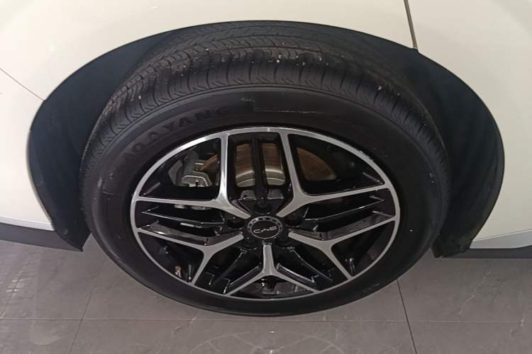 Used BYD Seal 06 New Energy 2025 EV 545KM Flagship Edition Right Rear Wheel Hub