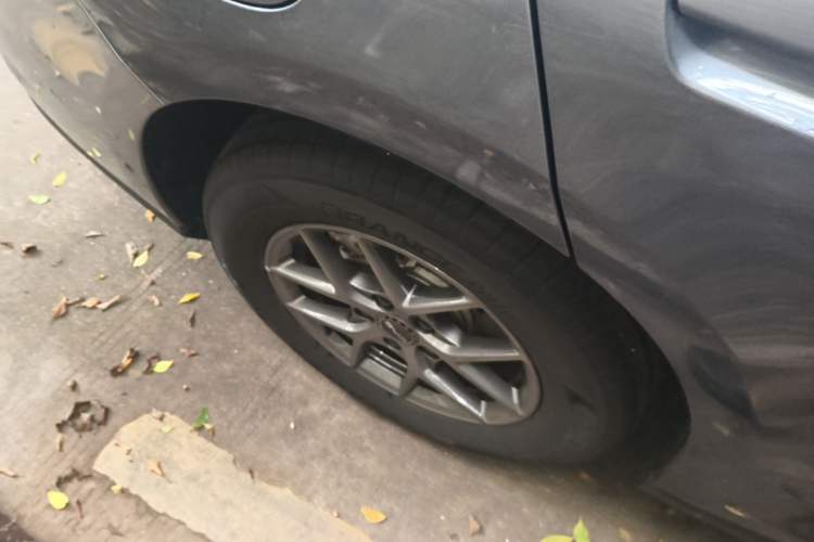 Used BYD Seal 06 New Energy 2025 DM-i Smart Drive 80KM Luxury Model Right Rear Wheel Hub