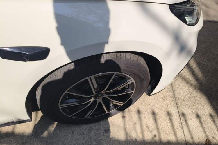 Used BYD Seal 06 New Energy 2025 DM-i Smart Drive 120KM Deluxe Model Right Rear Wheel Hub