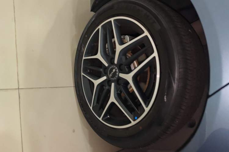 Used BYD Seal 06 New Energy 2025 EV 545KM Flagship Edition Right Rear Wheel Hub