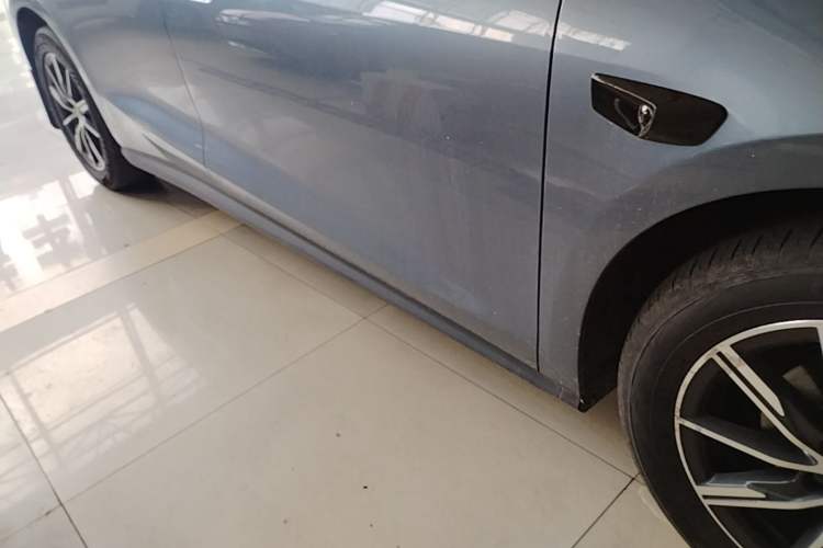 Used BYD Seal 06 New Energy 2025 DM-i Smart Drive 80KM Prestige Model Right Side Sill