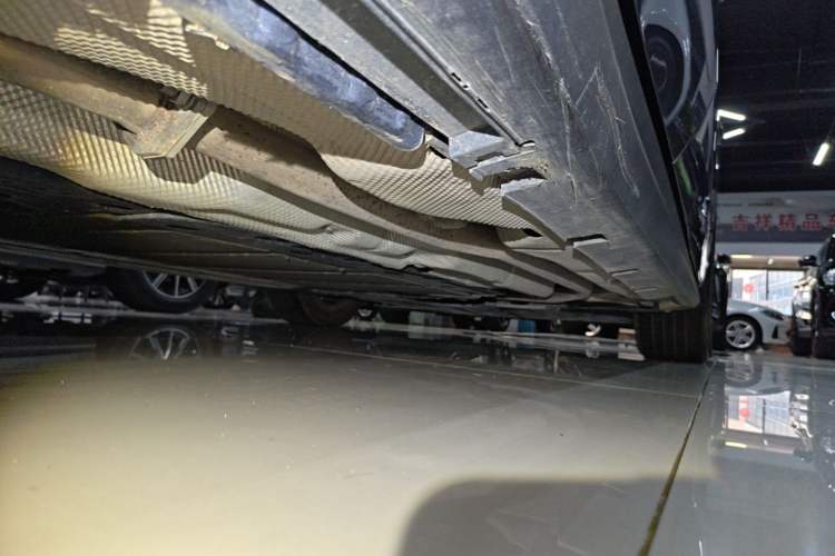 Used BYD Seal 06 New Energy 2025 DM-i Smart Drive 80KM Luxury Model Right Side Sill
