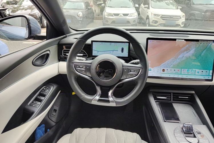 Used BYD Seal 06 New Energy 2025 DM-i Intelligent Drive 120KM Flagship Model Steering Wheel