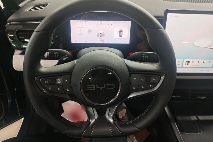 Used BYD Seal 06 New Energy 2025 EV 545KM Flagship Edition Steering Wheel