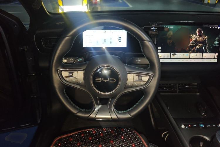 Used BYD Seal 06 New Energy 2025 EV 470KM Prestige Edition Steering Wheel