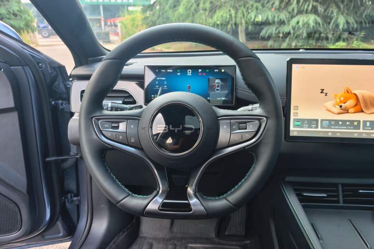 Used BYD Seal 06 New Energy 2025 DM-i Smart Drive 80KM Prestige Model Steering Wheel