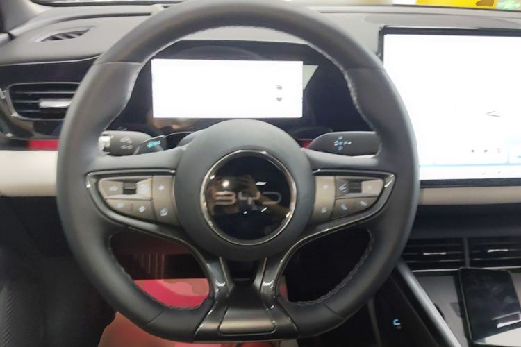 Used BYD Seal 06 New Energy 2025 EV 545KM Flagship Edition Steering Wheel