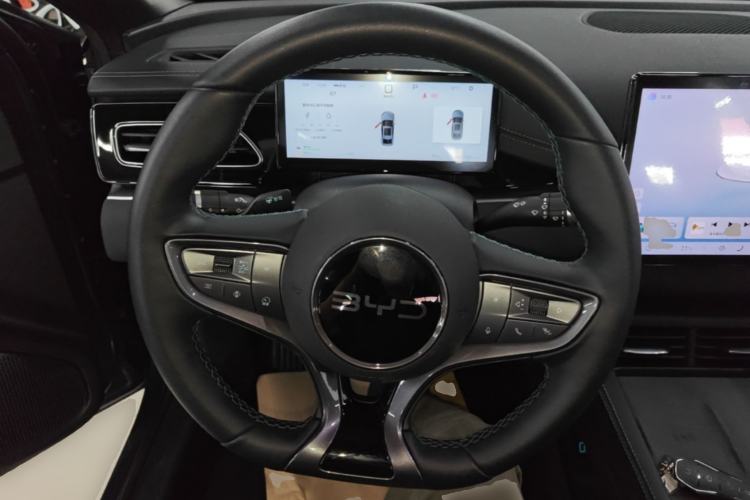 Used BYD Seal 06 New Energy 2025 DM-i Smart Drive 120KM Deluxe Model Steering Wheel