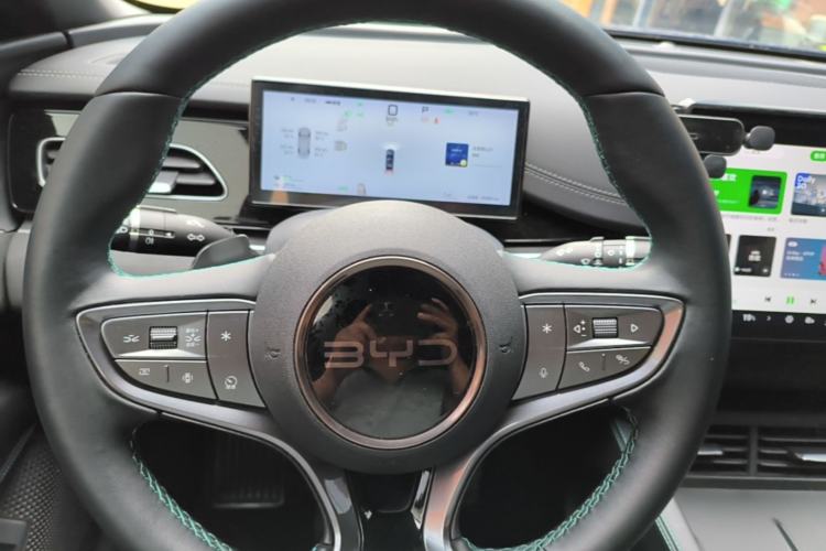 Used BYD Seal 06 New Energy 2025 DM-i Smart Drive 120KM Prestige Model Steering Wheel