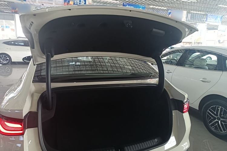Used BYD Seal 06 New Energy 2025 EV 545KM Flagship Edition Trunk
