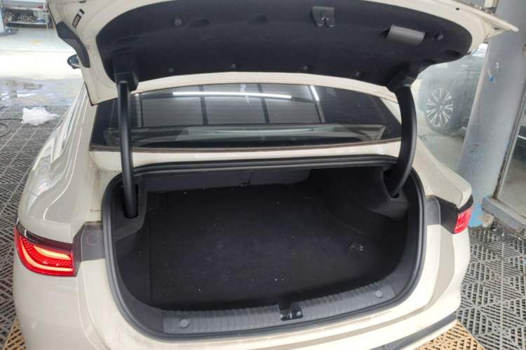 Used BYD Seal 06 New Energy 2025 EV 545KM Premium Edition Trunk