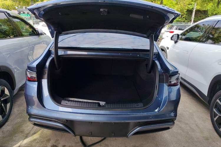 Used BYD Seal 06 New Energy 2025 EV 470KM Prestige Edition Trunk