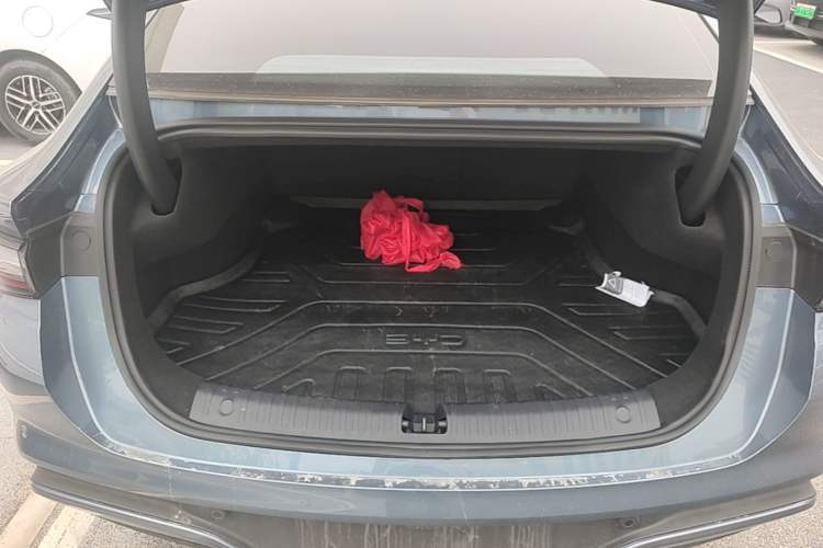 Used BYD Seal 06 New Energy 2025 EV 470KM Prestige Edition Trunk