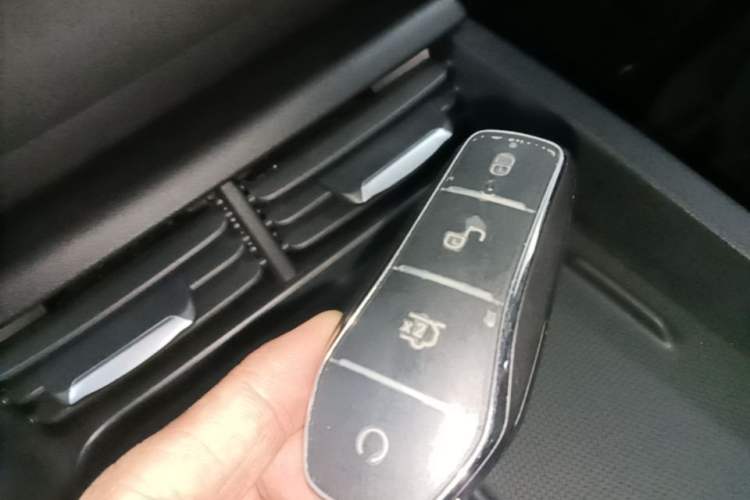 Used BYD Seal 06 New Energy 2025 DM-i Smart Drive 80KM Luxury Model Vehicle Key