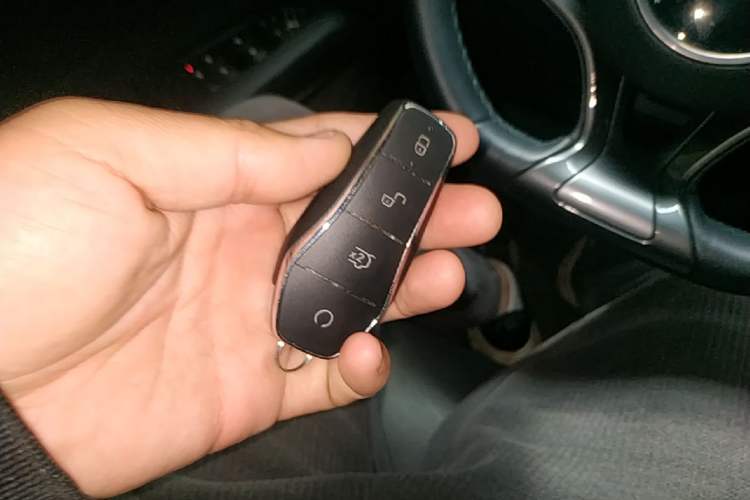 Used BYD Seal 06 New Energy 2025 EV 470KM Prestige Edition Vehicle Key