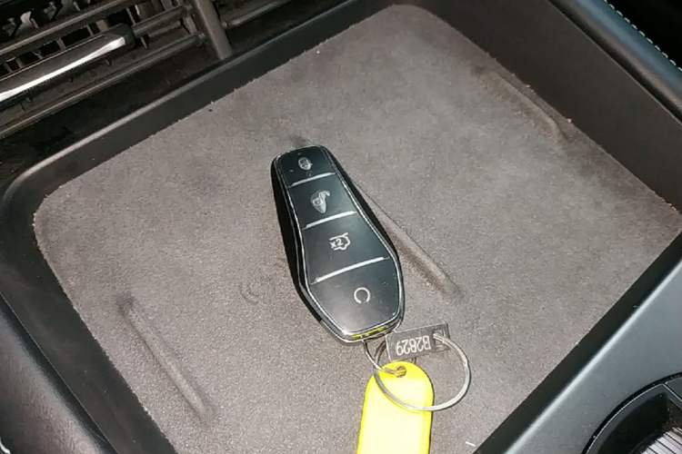 Used BYD Seal 06 New Energy 2025 DM-i Smart Drive 120KM Deluxe Model Vehicle Key