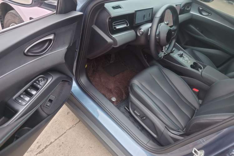 Used BYD Seal 06 New Energy 2025 DM-i Smart Drive 120KM Prestige Model Driver Seat