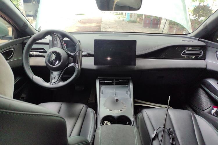 Used BYD Seal 06 New Energy 2025 DM-i Smart Drive 80KM Luxury Model Center Console
