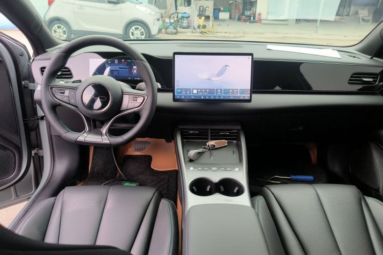 Used BYD Seal 06 New Energy 2025 EV 545KM Premium Edition Center Console