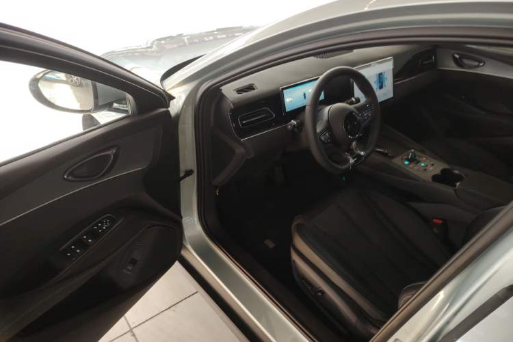 Used BYD Seal 06 New Energy 2025 DM-i Smart Drive 120KM Prestige Model Driver Seat
