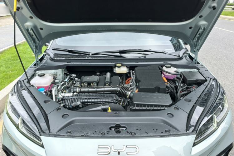 Used BYD Seal 06 New Energy 2025 DM-i Smart Drive 120KM Deluxe Model Engine Bay
