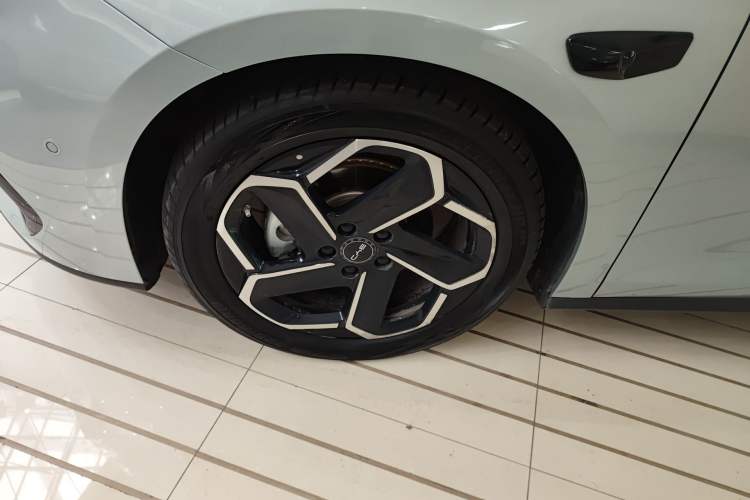 Used BYD Seal 06 New Energy 2025 DM-i Intelligent Drive 120KM Flagship Model Exterior 4