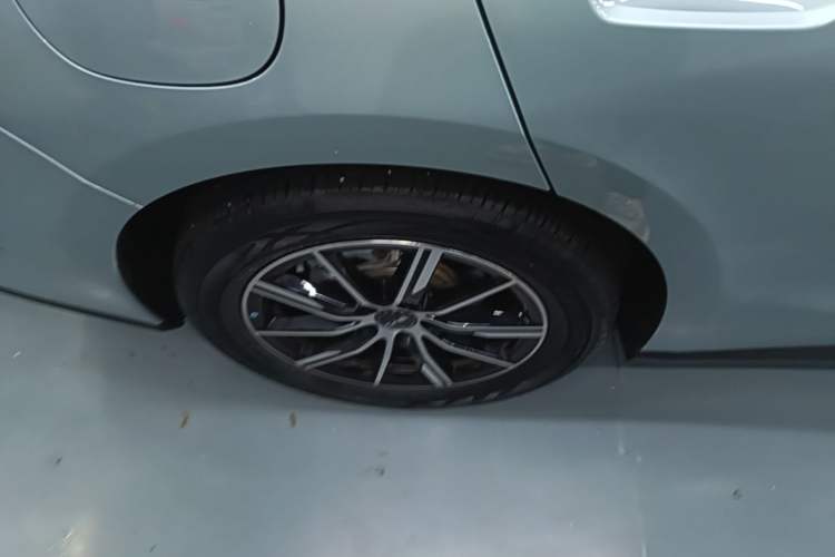 Used BYD Seal 06 New Energy 2025 DM-i Smart Drive 120KM Deluxe Model Exterior 5
