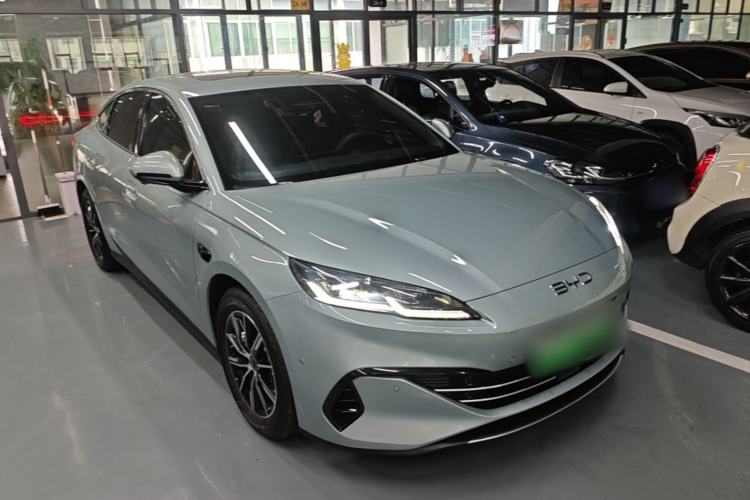 Used BYD Seal 06 New Energy 2025 DM-i Smart Drive 120KM Deluxe Model Front Right 45 Deg