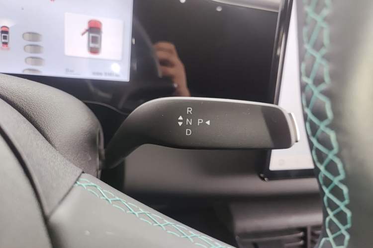 Used BYD Seal 06 New Energy 2025 EV 470KM Prestige Edition Gear Lever