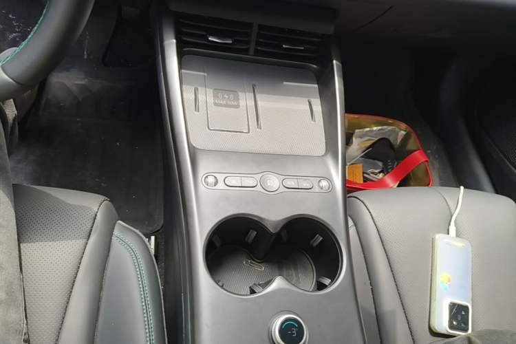 Used BYD Seal 06 New Energy 2025 EV 545KM Flagship Edition Gear Lever