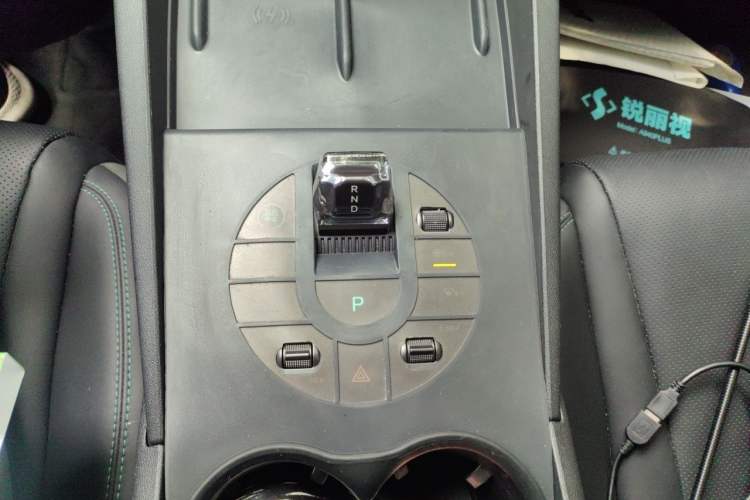 Used BYD Seal 06 New Energy 2025 DM-i Smart Drive 80KM Luxury Model Gear Lever