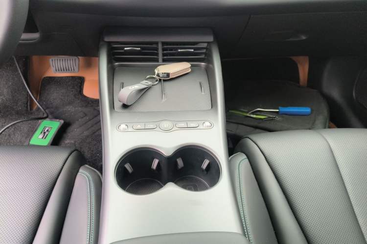 Used BYD Seal 06 New Energy 2025 EV 545KM Premium Edition Gear Lever