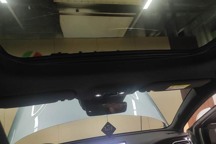 Used BYD Seal 06 New Energy 2025 DM-i Smart Drive 80KM Prestige Model Headliner