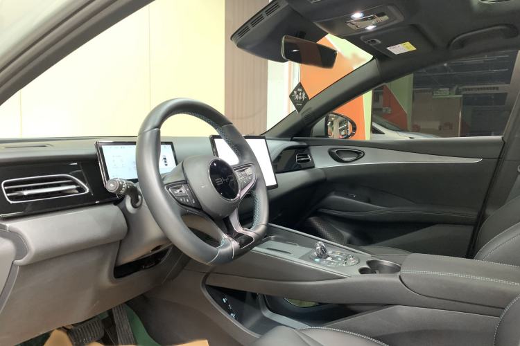 Used BYD Seal 06 New Energy 2025 DM-i Smart Drive 80KM Prestige Model Interior 1