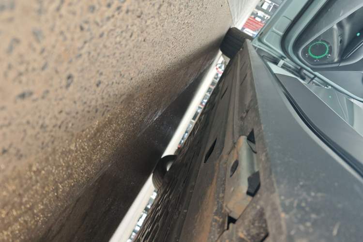 Used BYD Seal 06 New Energy 2025 EV 545KM Premium Edition Left Side Sill