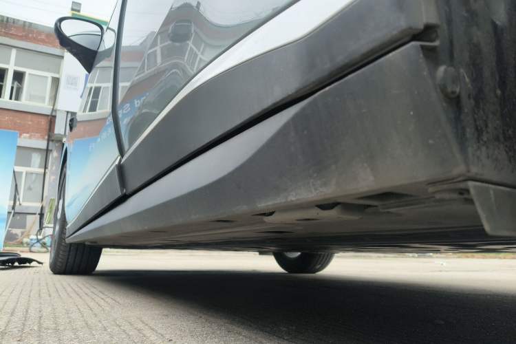 Used BYD Seal 06 New Energy 2025 EV 545KM Premium Edition Left Side Sill