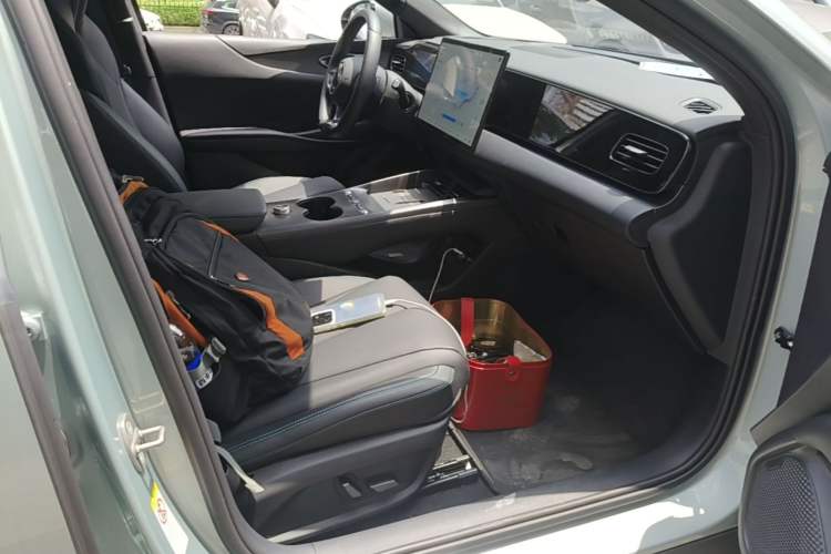 Used BYD Seal 06 New Energy 2025 EV 545KM Flagship Edition Right Front Seat