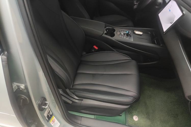 Used BYD Seal 06 New Energy 2025 DM-i Smart Drive 80KM Prestige Model Right Front Seat